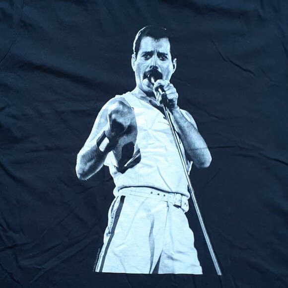 Freddie Mercury - Queen - New Women's Plus 2X Black T-Shirt - Picture 2 of 4
